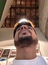 _IRRESISTIBLE_ — Stripchat stream photo (Apr 2026)