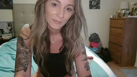 Heyitsmee33 — Stripchat stream photo (Mar 2026)