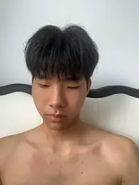 guoguo18 — stripchatでウェブカムモデルオンライン