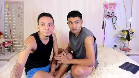 NoTopNoBot — stripchatでウェブカムモデルオンライン