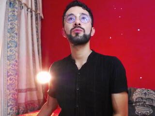 Paulo Mex — flirt4freeでウェブカムモデルオンライン