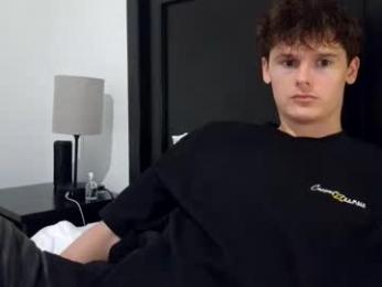 sensualalien — chaturbateでウェブカムモデルオンライン