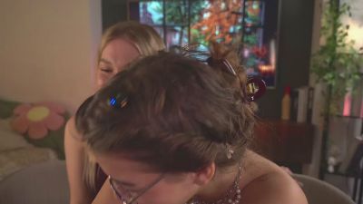 AzzieTheriault — cam4でウェブカムモデルオンライン
