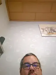 michindm — Stripchat stream photo (Nov 2025)