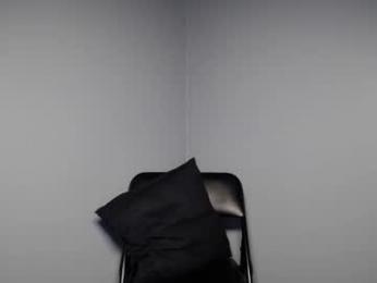 wannaplay1025 — Chaturbate stream photo (Apr 2026)