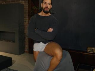 James Axel — flirt4freeでウェブカムモデルオンライン