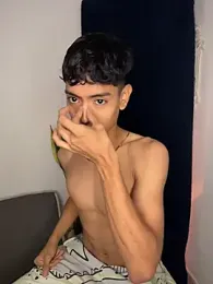 Lion_Boy18 — stripchat