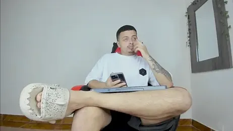 mathew_021 — Stripchat stream photo (Apr 2026)