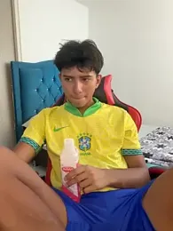 Leonarrrd_01 — stripchatでウェブカムモデルオンライン