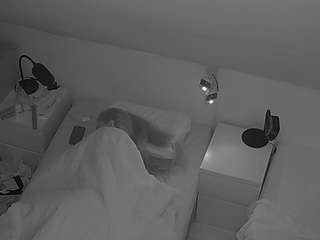 voyeurcam-julmodels-bed-7 — Camsoda stream photo (Aug 2026)