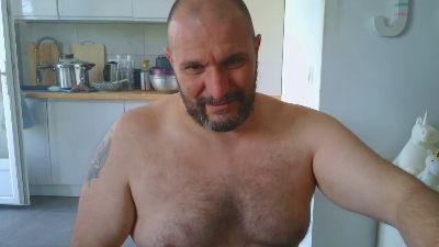 DaddyBearLive — cam4でウェブカムモデルオンライン