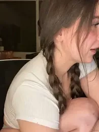 nerdynina — stripchatでウェブカムモデルオンライン