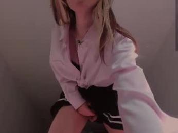 _eva_pleasure_ — Chaturbate stream photo (Apr 2026)