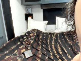 persiabitchh — Camsoda stream photo (Mar 2026)