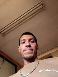 Guillermo618 — Stripchat stream photo (Sep 2026)