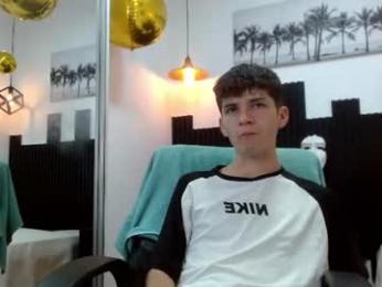 trevor_mob — chaturbateでウェブカムモデルオンライン