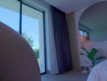 nicolle_mitchelle — Chaturbate stream photo (Mar 2026)