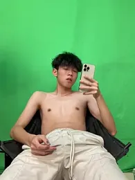 Hu_897 — stripchatでウェブカムモデルオンライン