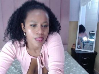 NahomiLips — Bongacams stream photo (Aug 2025)