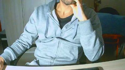 totoro81 — cam4でウェブカムモデルオンライン