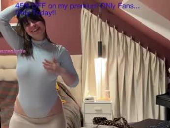 laurenbrite — Chaturbate stream photo (Apr 2026)
