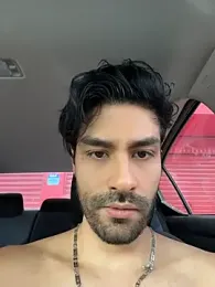 SantiagoMelendez — stripchatでウェブカムモデルオンライン
