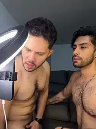 SantiagoMelendez — stripchatでウェブカムモデルオンライン