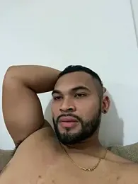 Soares0166 — stripchatでウェブカムモデルオンライン