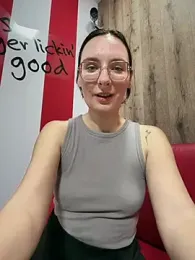 The_Snowwhitee — Stripchat stream photo (Mar 2026)