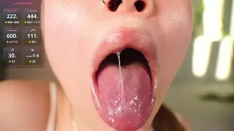 alma_yammy — Stripchat stream photo (Apr 2025)