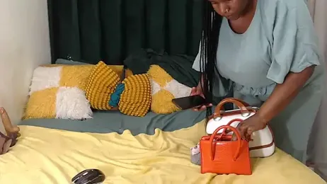 GaggingQueenxx — stripchat