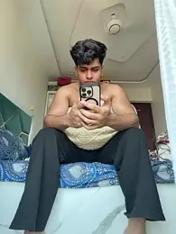Vihaaanfucks — stripchatでウェブカムモデルオンライン