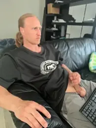 Silverhippo — Stripchat stream photo (May 2026)