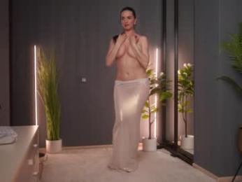 calliadesigner — chaturbateでウェブカムモデルオンライン