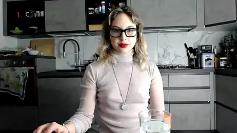 L_Sofia — stripchatでウェブカムモデルオンライン