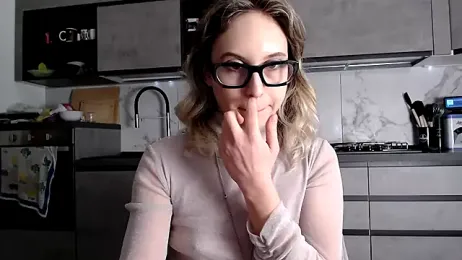 L_Sofia — stripchatでウェブカムモデルオンライン