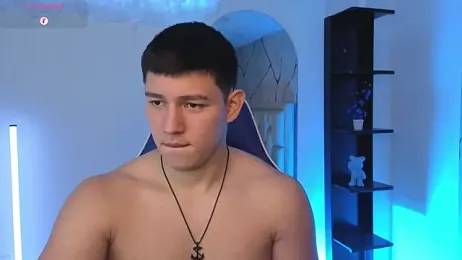 JamesCr_ — stripchatでウェブカムモデルオンライン