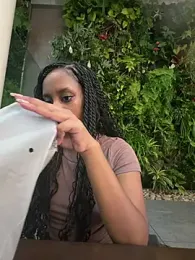 Your_Paris — Stripchat stream photo (Apr 2026)