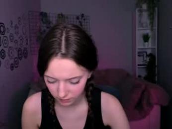 chloe_ley — Chaturbate stream photo (Apr 2026)
