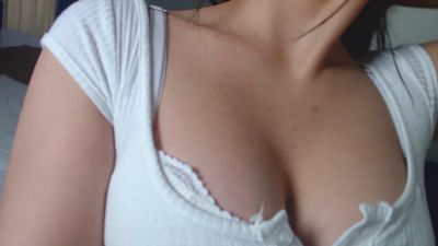 LilBloom — Cam4 stream photo (May 2026)