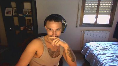 dxnsimxnn — Cam4 stream photo (Apr 2026)