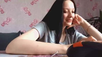 KelliBarbe — Cam4 stream photo (Apr 2026)