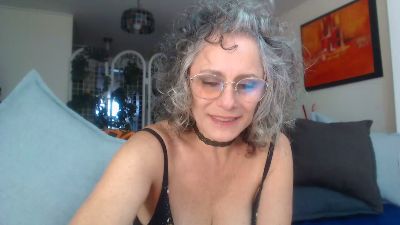 Pinkb0bbies — Cam4 stream photo (Apr 2026)