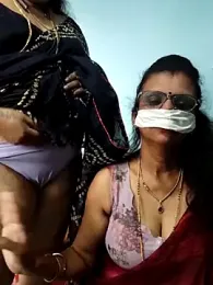 Kannadasexywifes — stripchatでウェブカムモデルオンライン