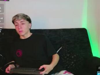 ethan_and_ava — chaturbateでウェブカムモデルオンライン