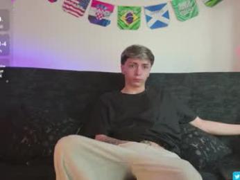 ethan_and_ava — chaturbateでウェブカムモデルオンライン