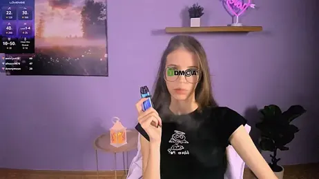 lulu_fly_ — Stripchat stream photo (Nov 2025)