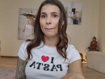 LennaGodess — bongacamsでウェブカムモデルオンライン