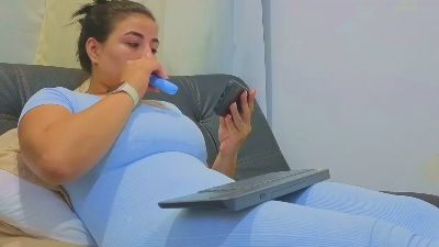 lauraa262 — Cam4 stream photo (Mar 2026)