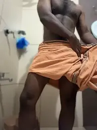 malluhariybi — Stripchat stream photo (Jun 2026)